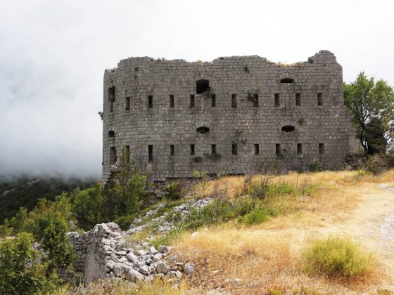 Fort Kosmač montenegro