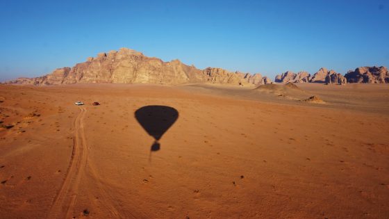 ballonvaart wadi rum woestijn boeken